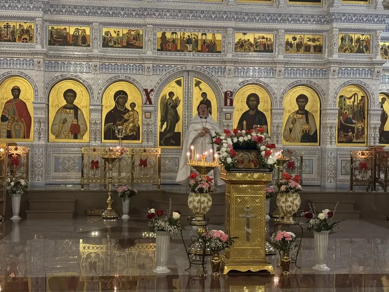 Поздравляем со светлым праздником Пасхи! Желаем мира, добра, душевного тепла и уюта вашему дому. Пус