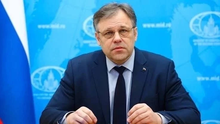 В МИД России призвали готовиться к затяжным боевым действиям на Украине
 
По словам посла по особым 