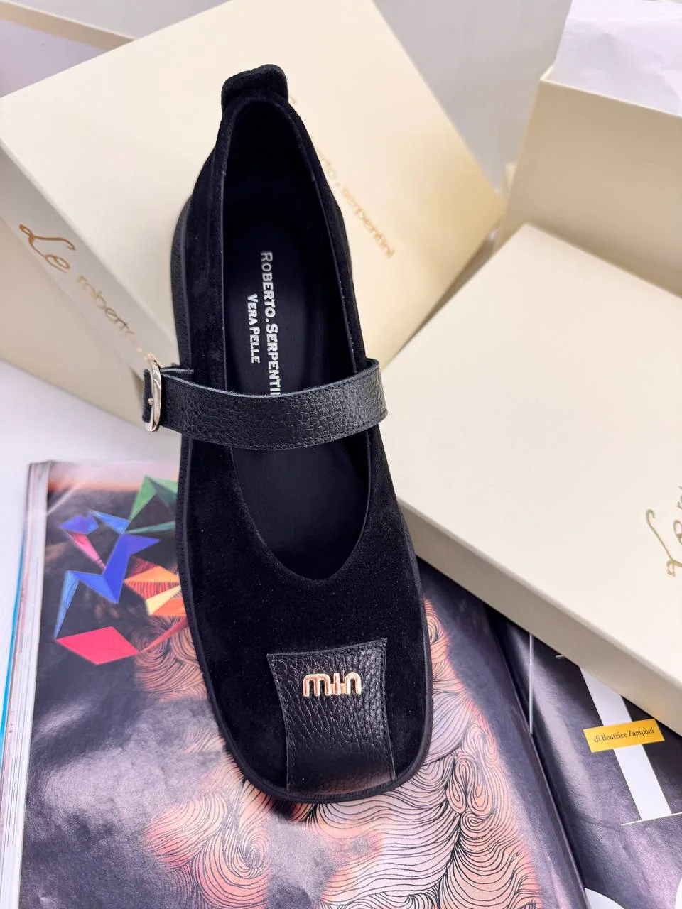 #SERPENTINI
12746 ₽
37/38/39

Связаться в Max