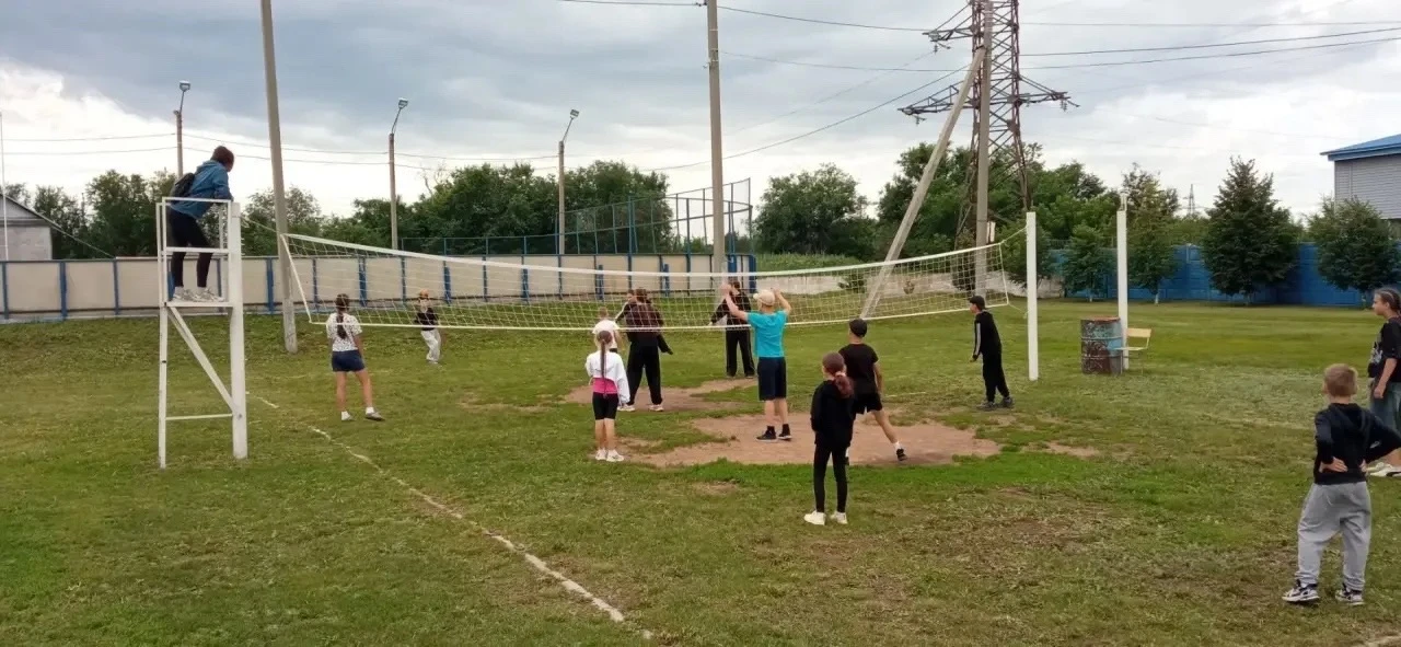 26 июня на стадионе "Переволоцкий" состоялись соревнования по волейболу в зачёт летней спартакиады ш