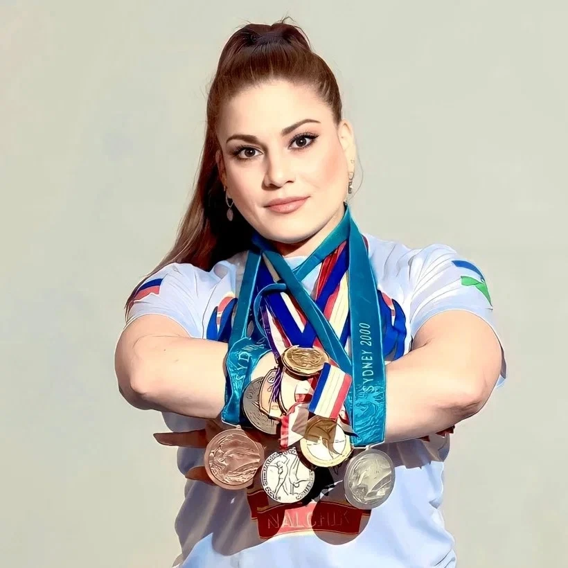 🌟 Факт дня 🌟Елена Продунова — российская гимнастка, серебряный призёр Олимпийских игр в командном 
