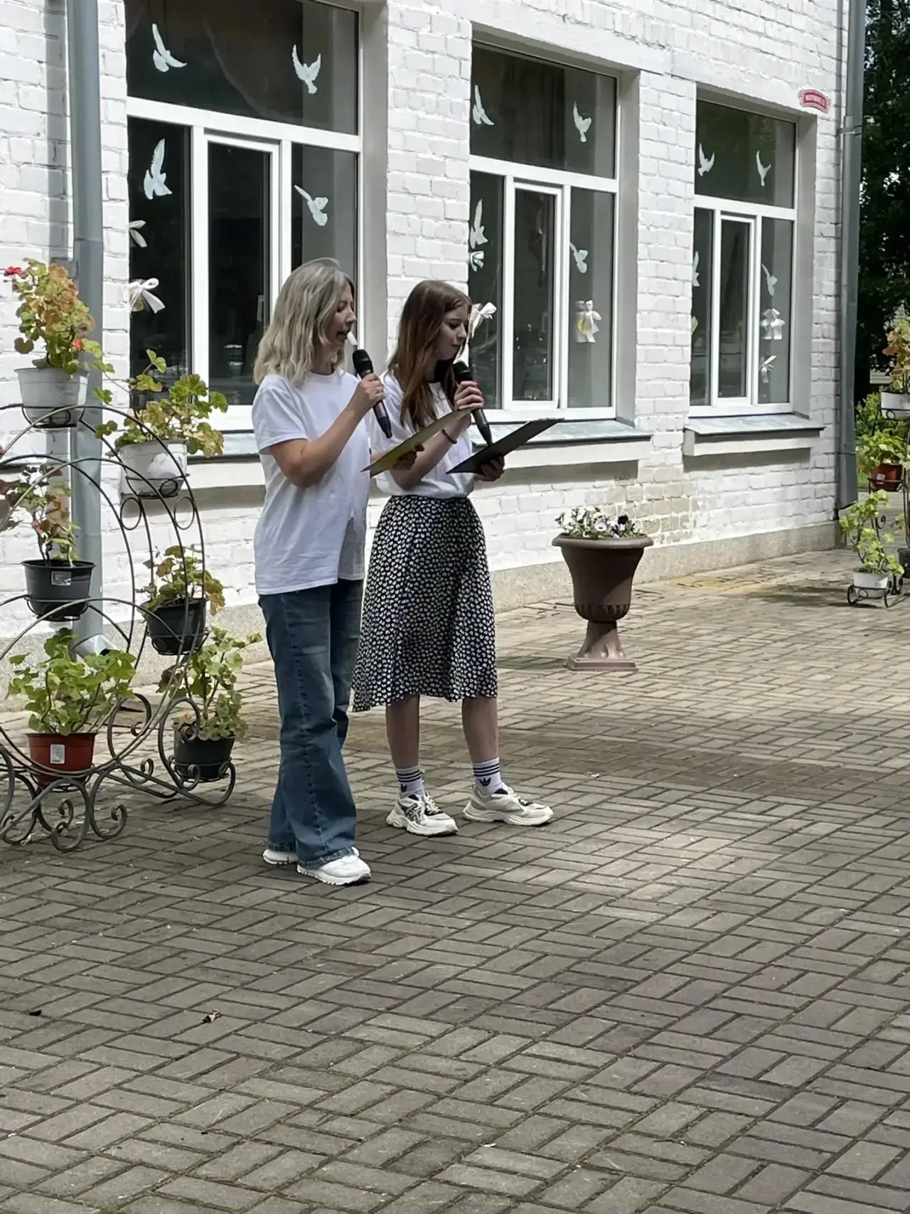 Лето — это маленькая жизнь, и сегодня она началась! 🌞

В нашей школе состоялось долгожданное открыт