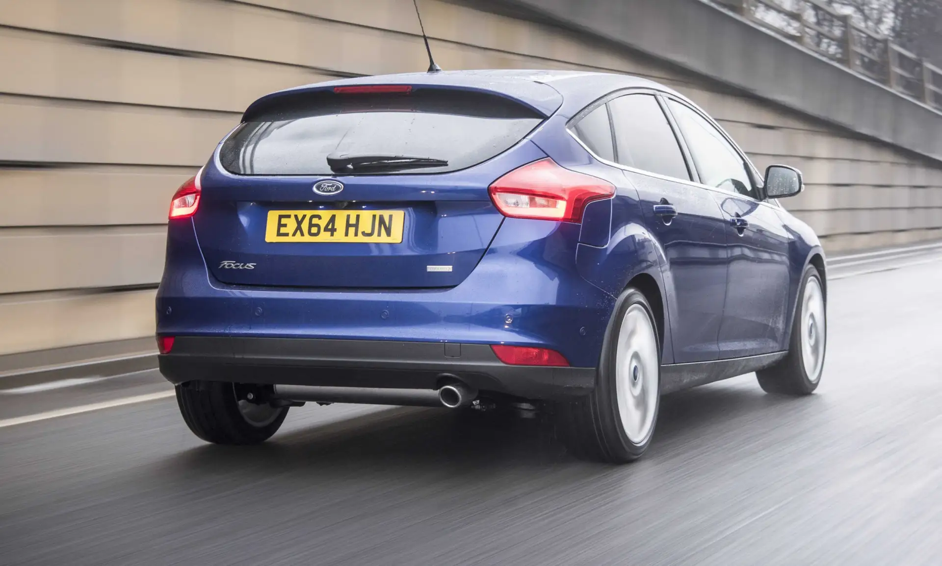 Ford отзывает более 800 тысяч автомобилей из-за двух серьёзных дефектов

Под первую кампанию попали 