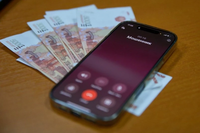 💸Уссуриец перевел мошеннику 300 тысяч рублей при покупке квадроцикла через интернет

Мошенник обман