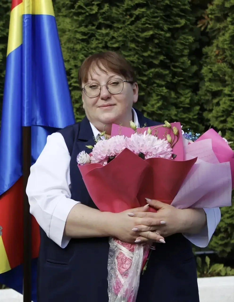 Уважаемая Евгения Викторовна! 

От всего сердца поздравляем Вас с юбилеем! Ваш профессиональный путь