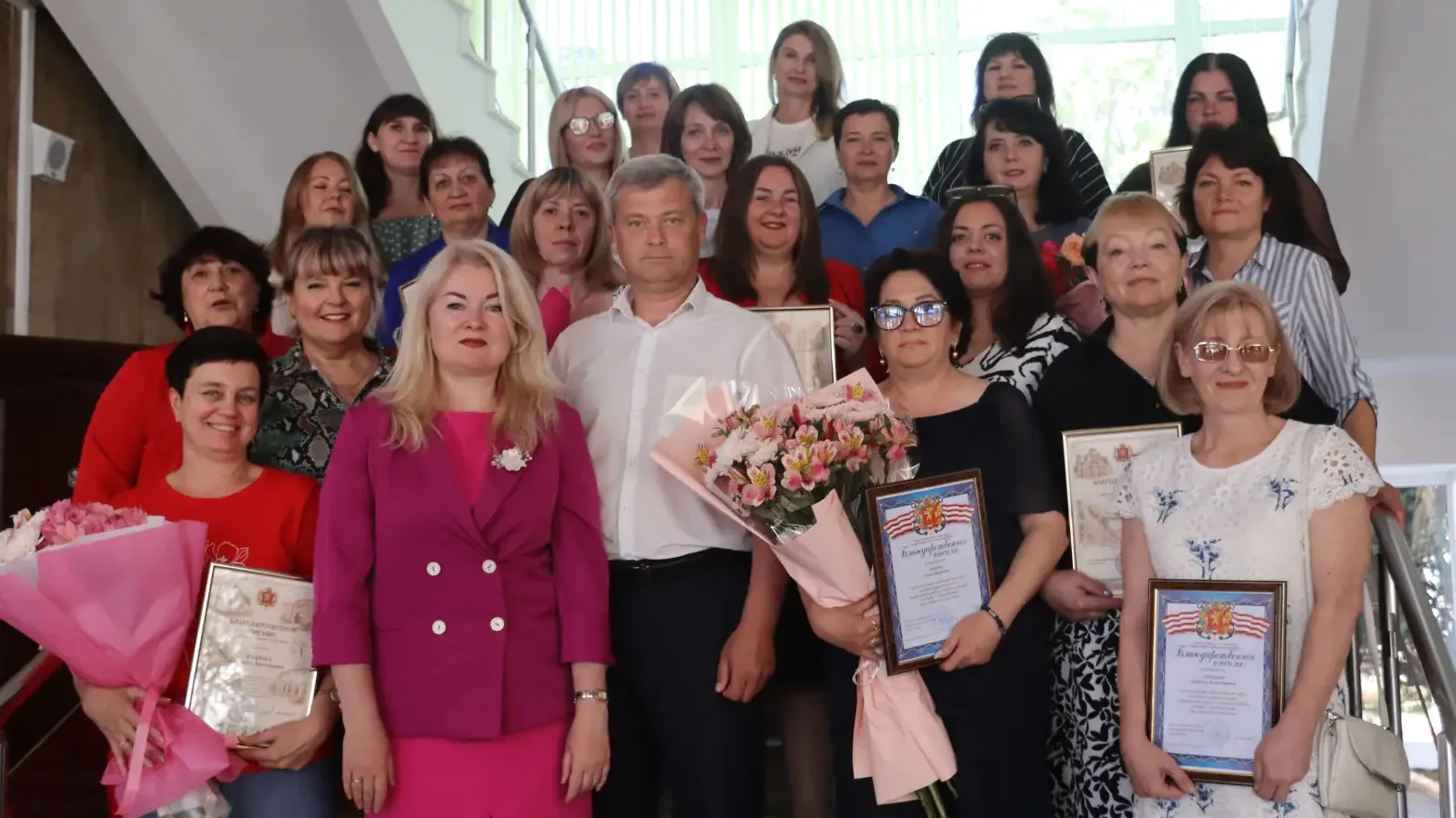 🔹С днем социального работника, коллеги!

УВАЖАЕМЫЕ КОЛЛЕГИ!  Чествование труда социальных работнико