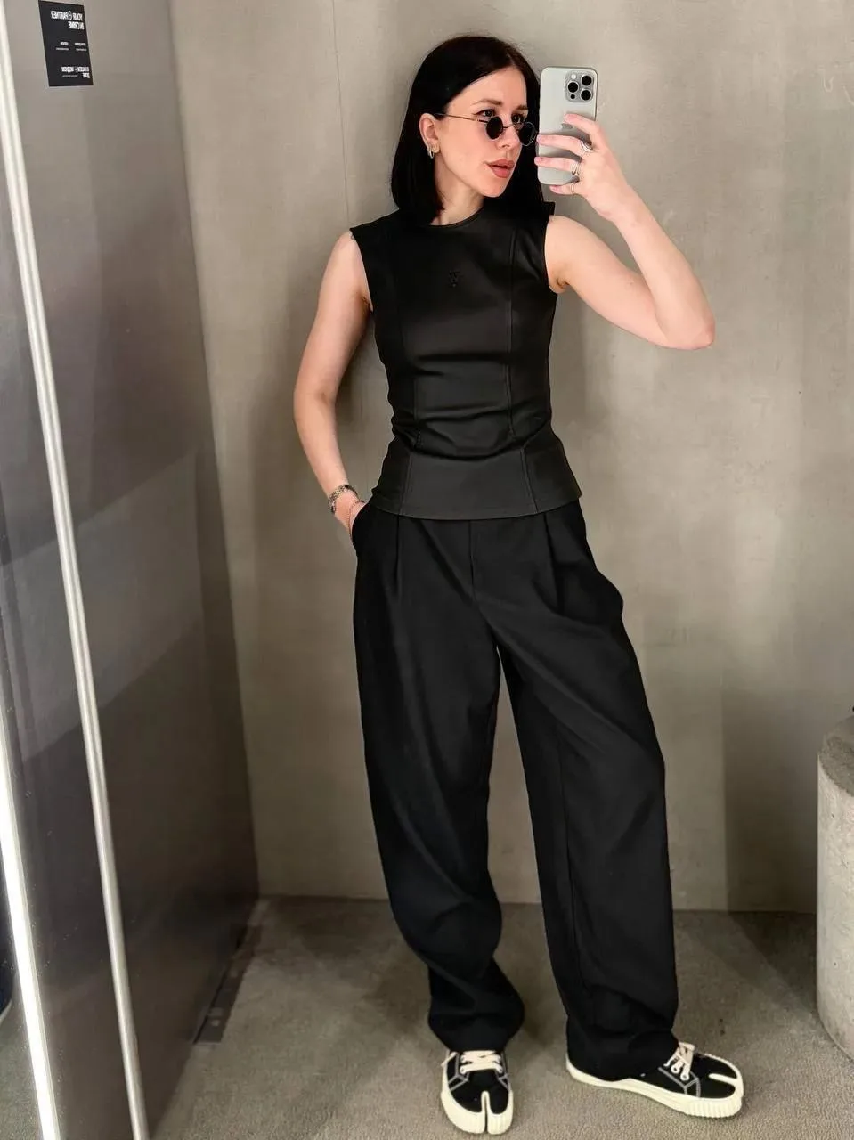 Давно подглядываю за Дашей и люблю ее рубрику lookoftheday, но она не просто одевается, а еще делитс