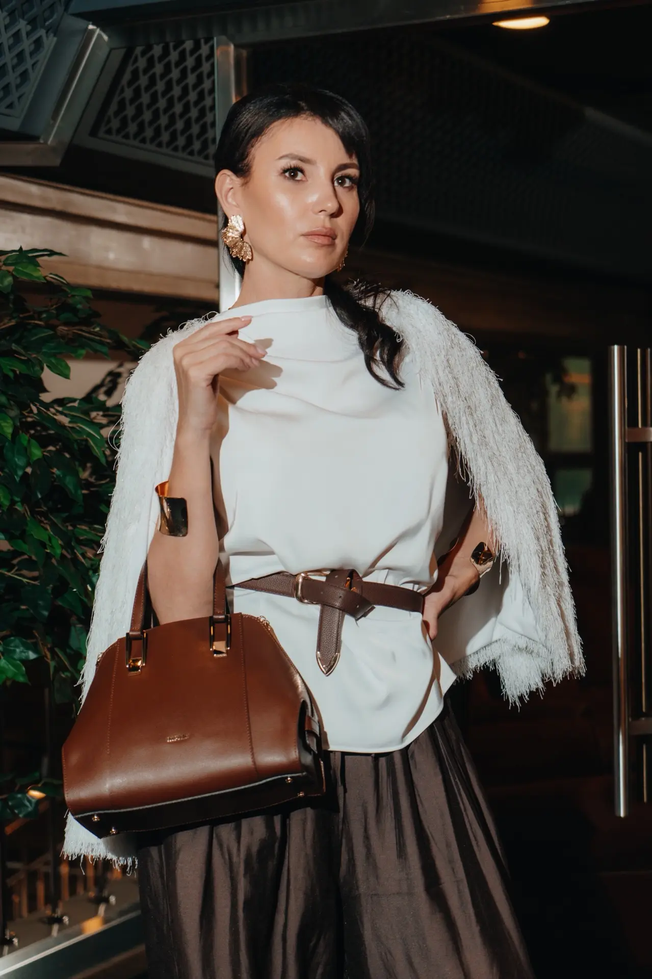 Атласная блузка с драпировкой 
🏷️ 3.950₽ | шоколад, белый, беж 
✨ 42-48

Кардиган 
🏷️ 5.950₽ 
✨ s,