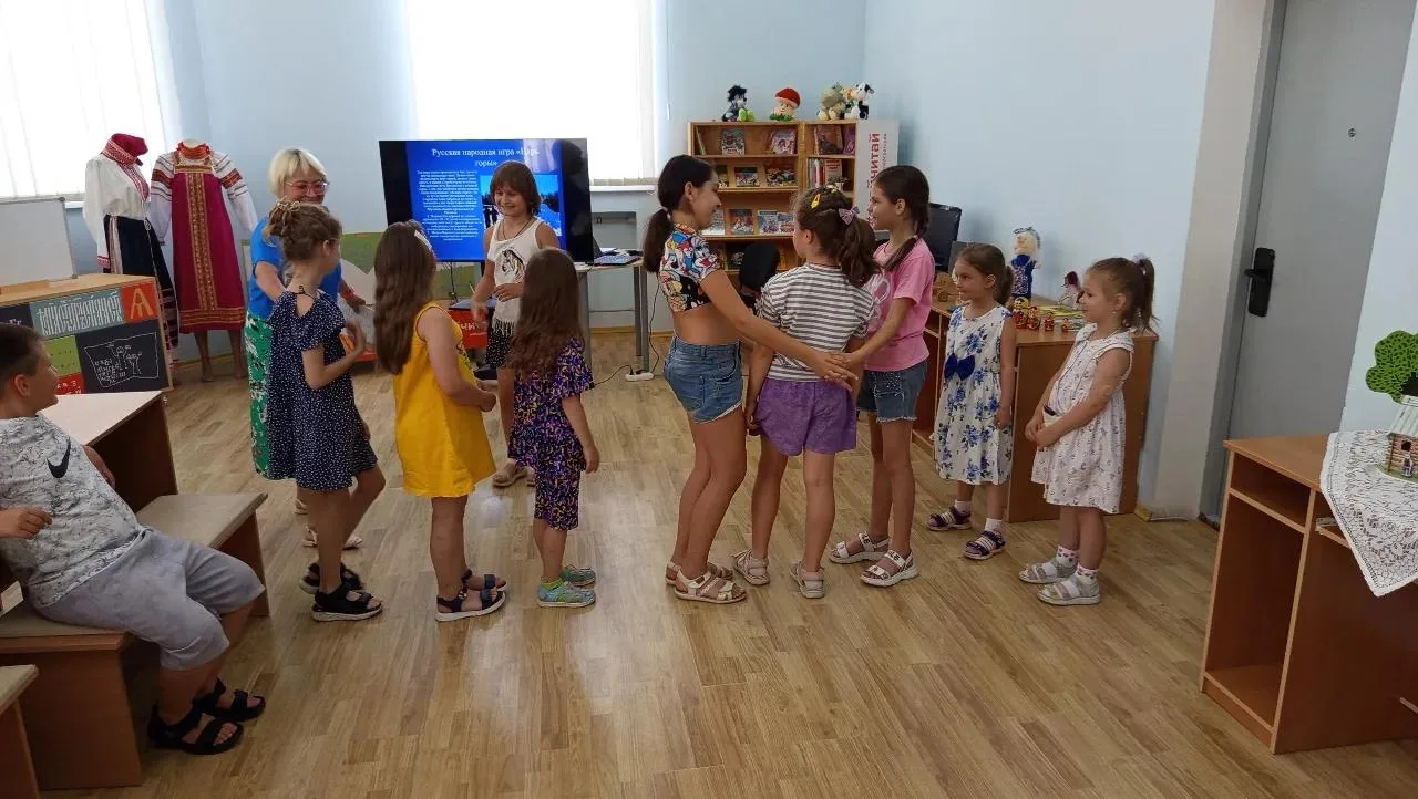 Ко Дню народных промыслов России в библиотеке - филиале №3 на занятии библиотечного крука "Юный экол
