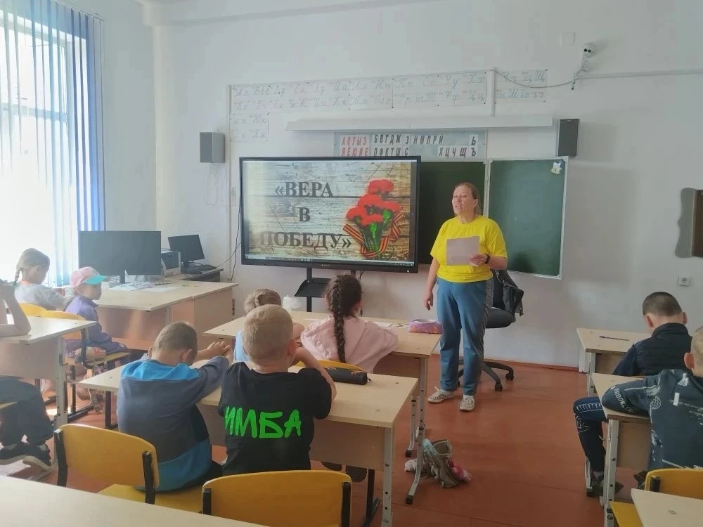 🇷🇺 «Я тебя породил, я тебя и убью» против «Не сломаться»: о чём спорили в преддверии Дня России?

