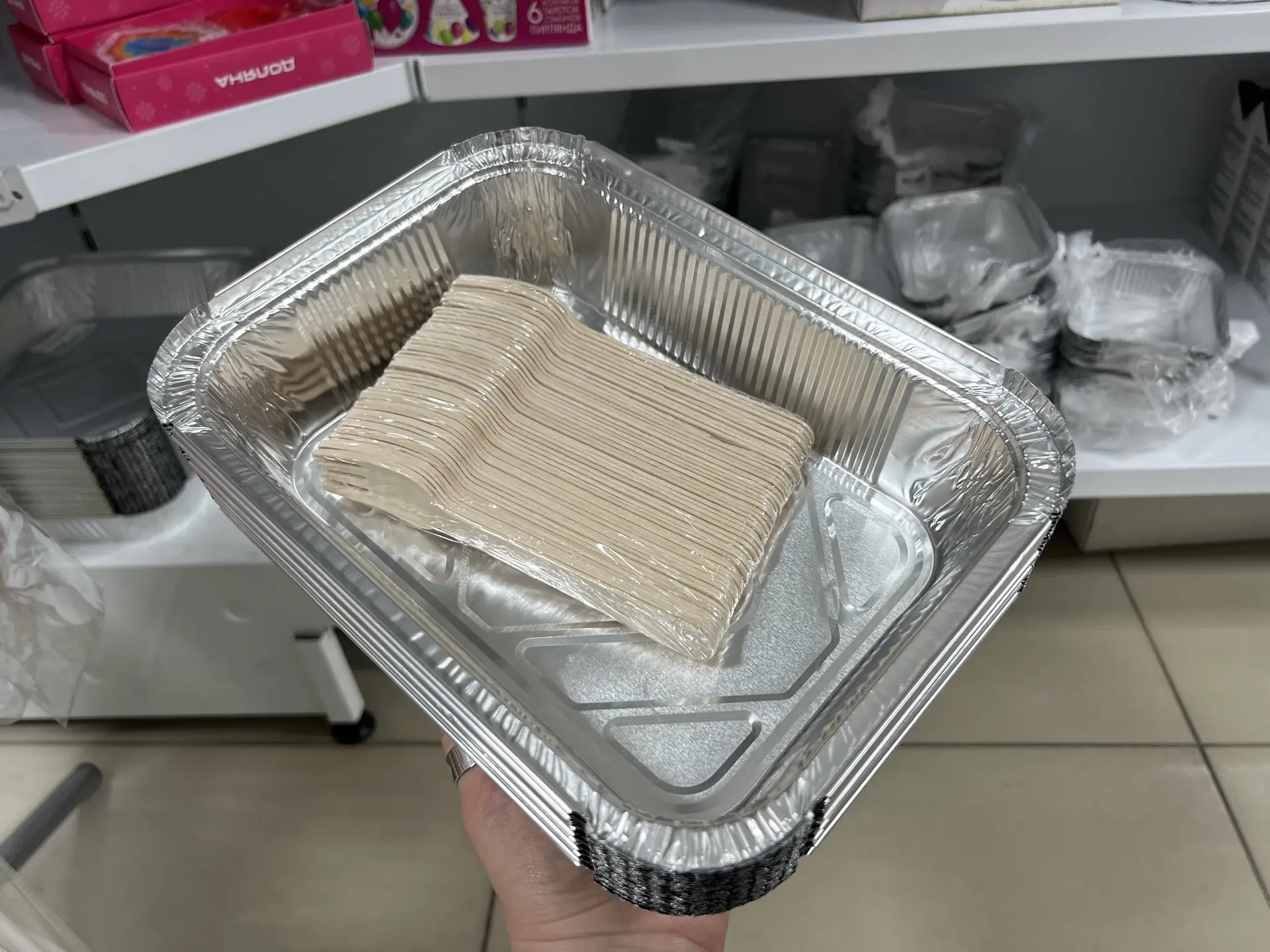 Идеальная пара для пикника🍢

Большой выбор контейнеров и столовых приборов🍴
https://biscuit96.ru