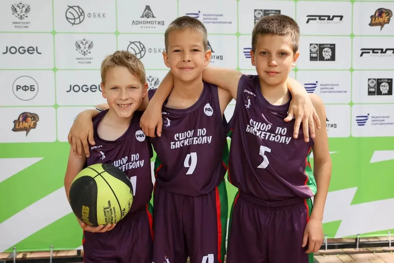🏀Наши самые юные баскетболисты передают привет с Витязево

Команда Сергея Набокина отправилась на В