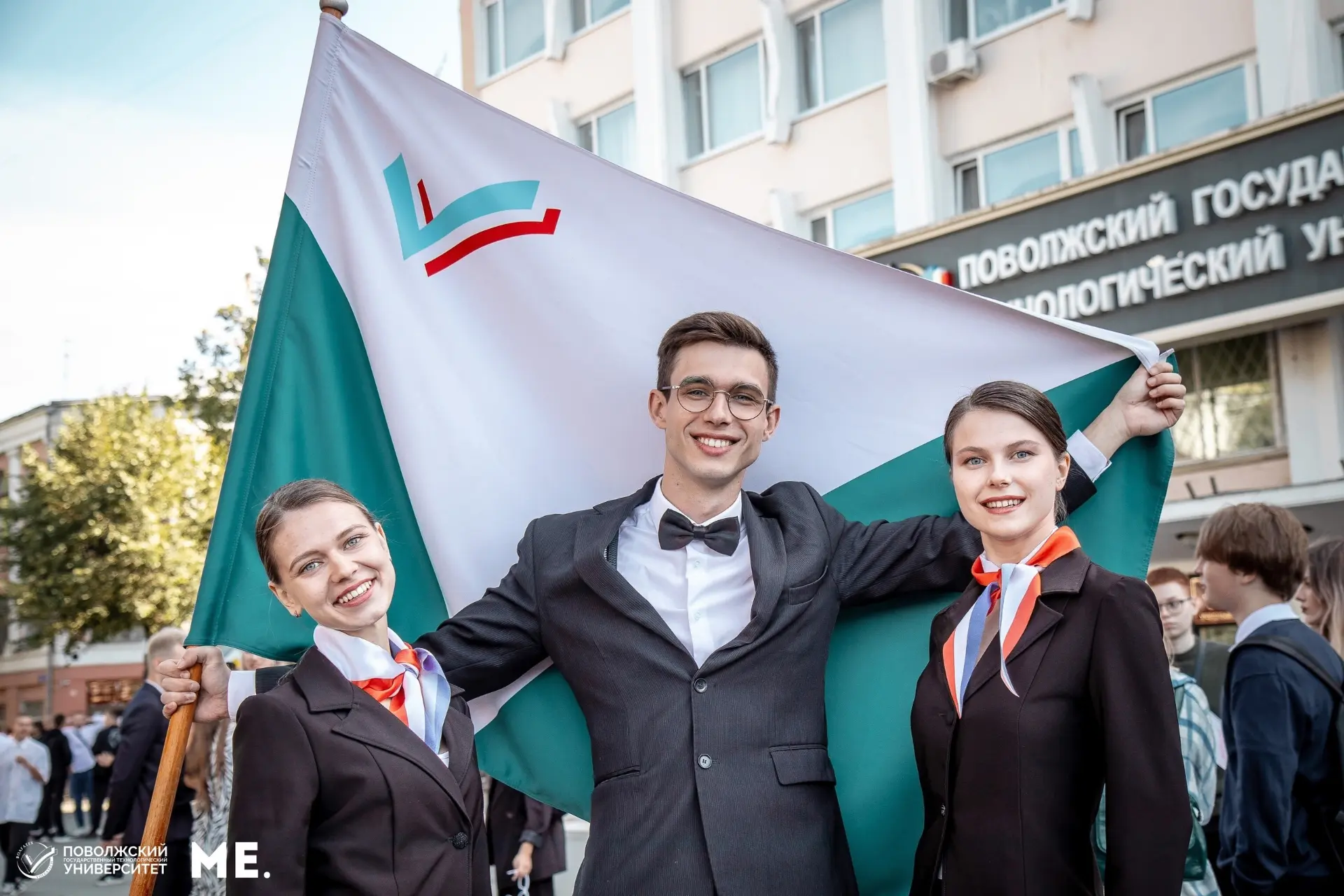 Выпускные классы вместе с Волгатехом 

До 11 июня Лицей Волгатеха принимает заявления в 10-11 класс 