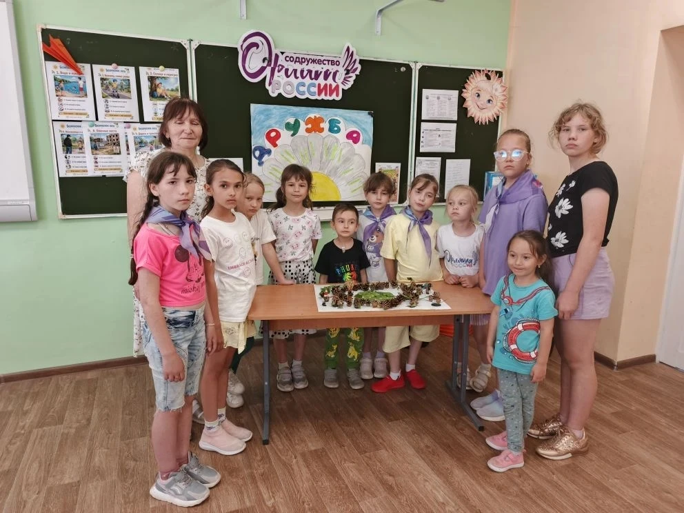💚 В «Бархане» прошел День эколога: миссия «Земля под охраной» выполнена.

5 июня, во Всемирный день