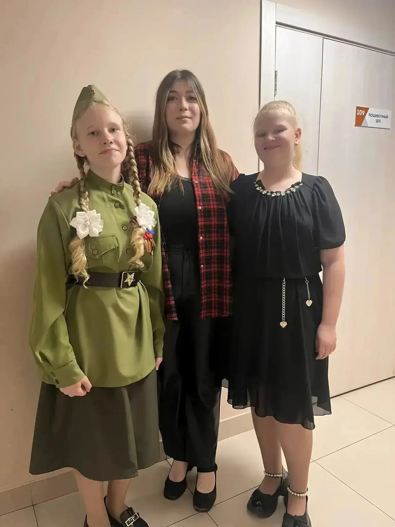 🎶 31 мая юные вокалисты ДШИ "Весна"  приняли участие в международном конкурсе «АРТ ТРИУМФ», подводя