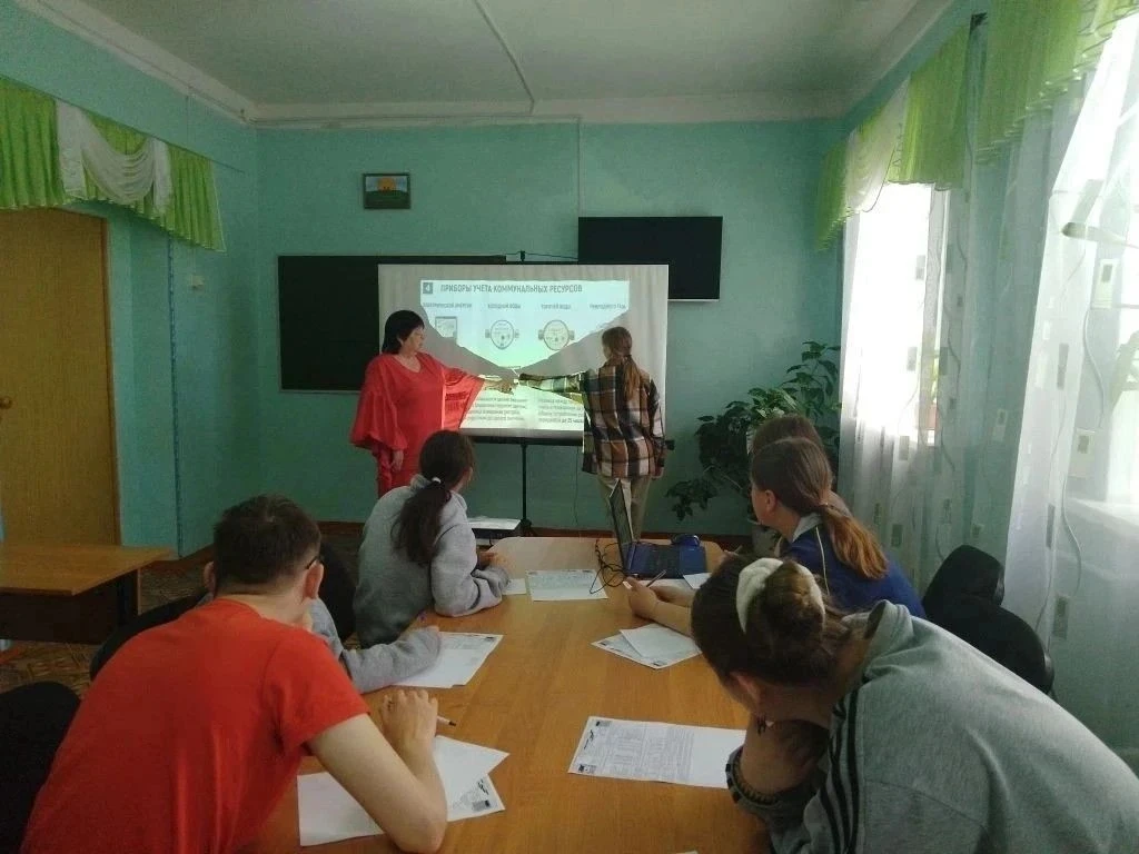 🏡 Готовимся к самостоятельной жизни: изучаем ЖКХ!

Воспитанники центра прошли занятия по финансовой