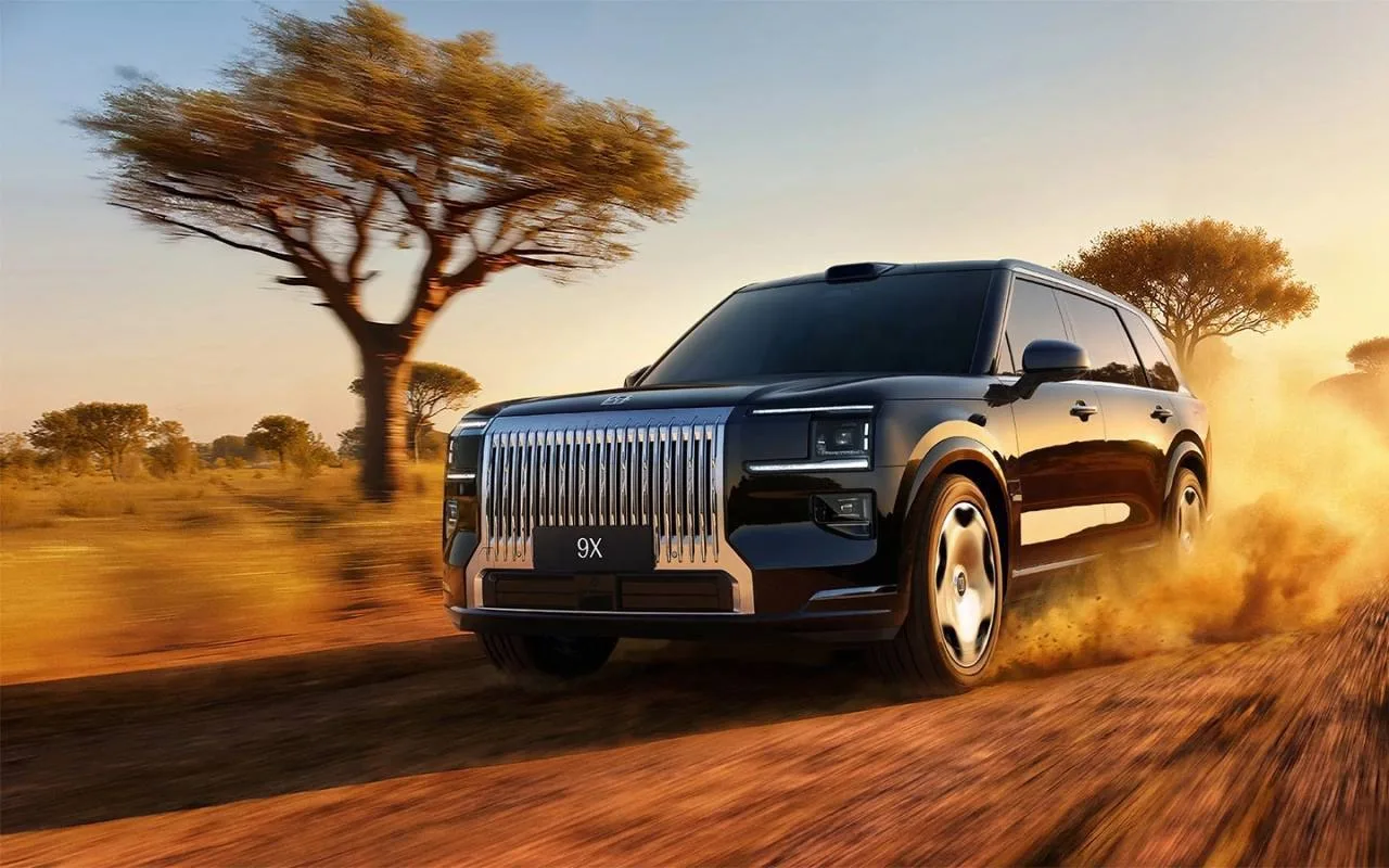 Zeekr 9X уже 7 месяцев подряд - лидер продаж в Китае среди полноразмерных SUV с ценой около 500 тыс.