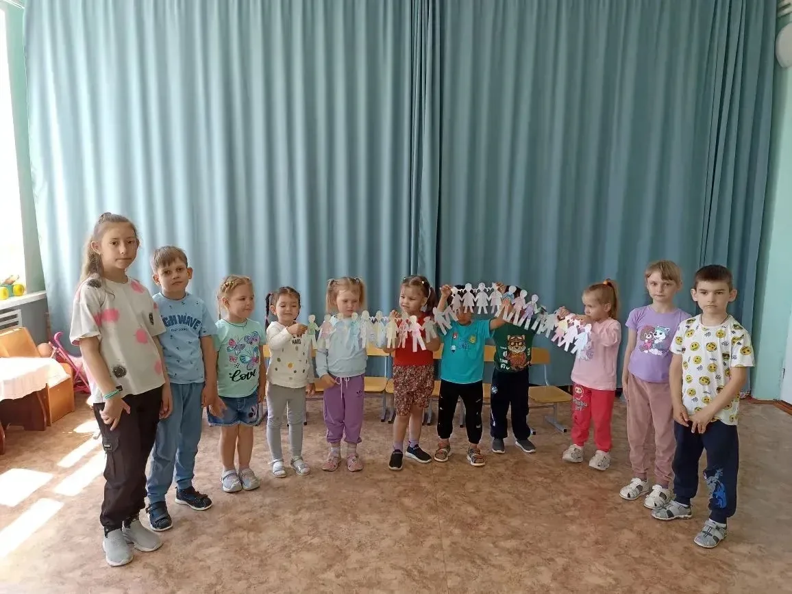 В детском саду прошёл тёплый и радостный «День друзей»! 😊

Ребята из разновозрастной группы №1 вмес
