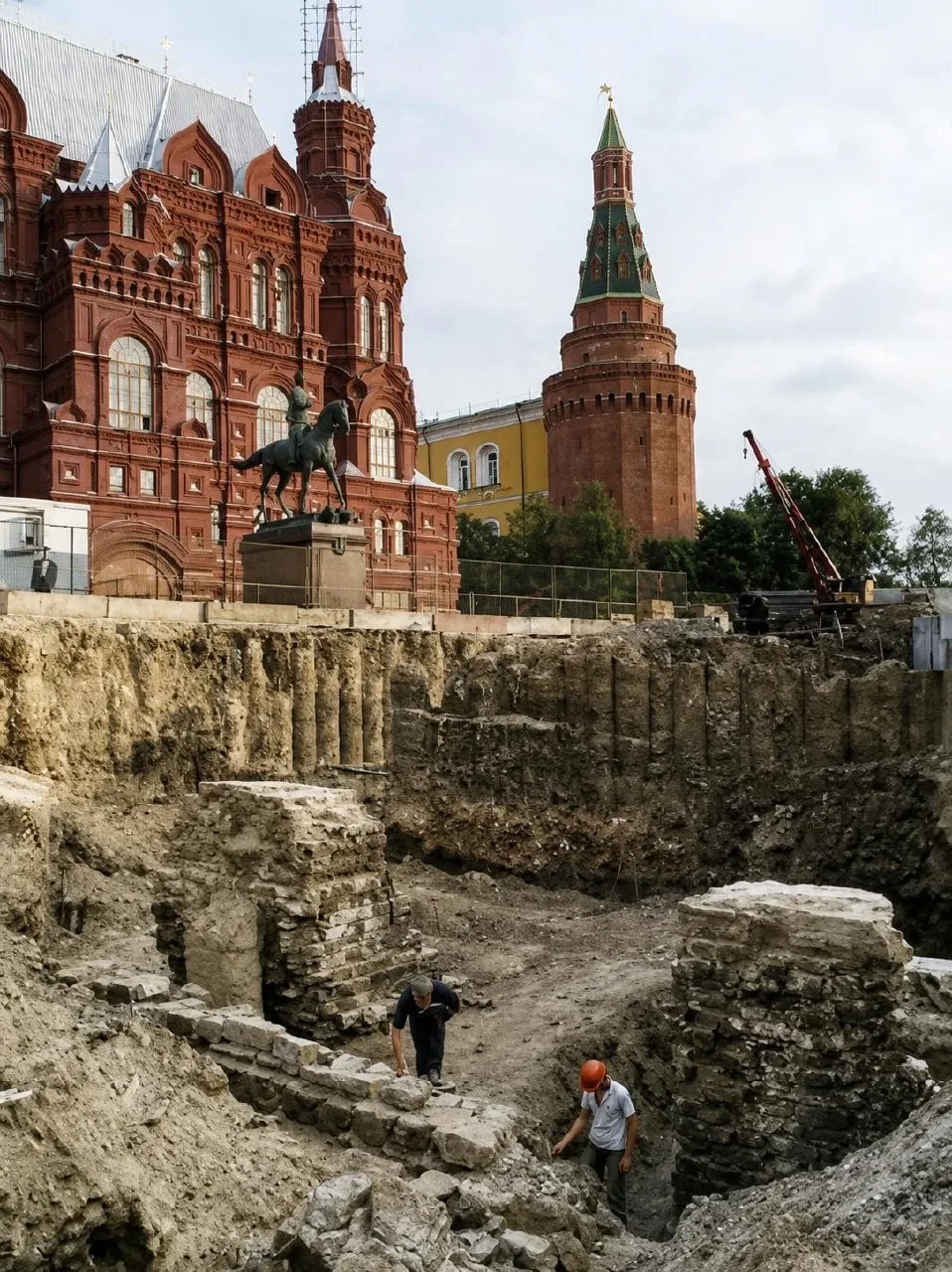 ❗️Историю Москвы переписали 300 лет назад

Мы живем на развалинах города, прошлое которого выглядит 