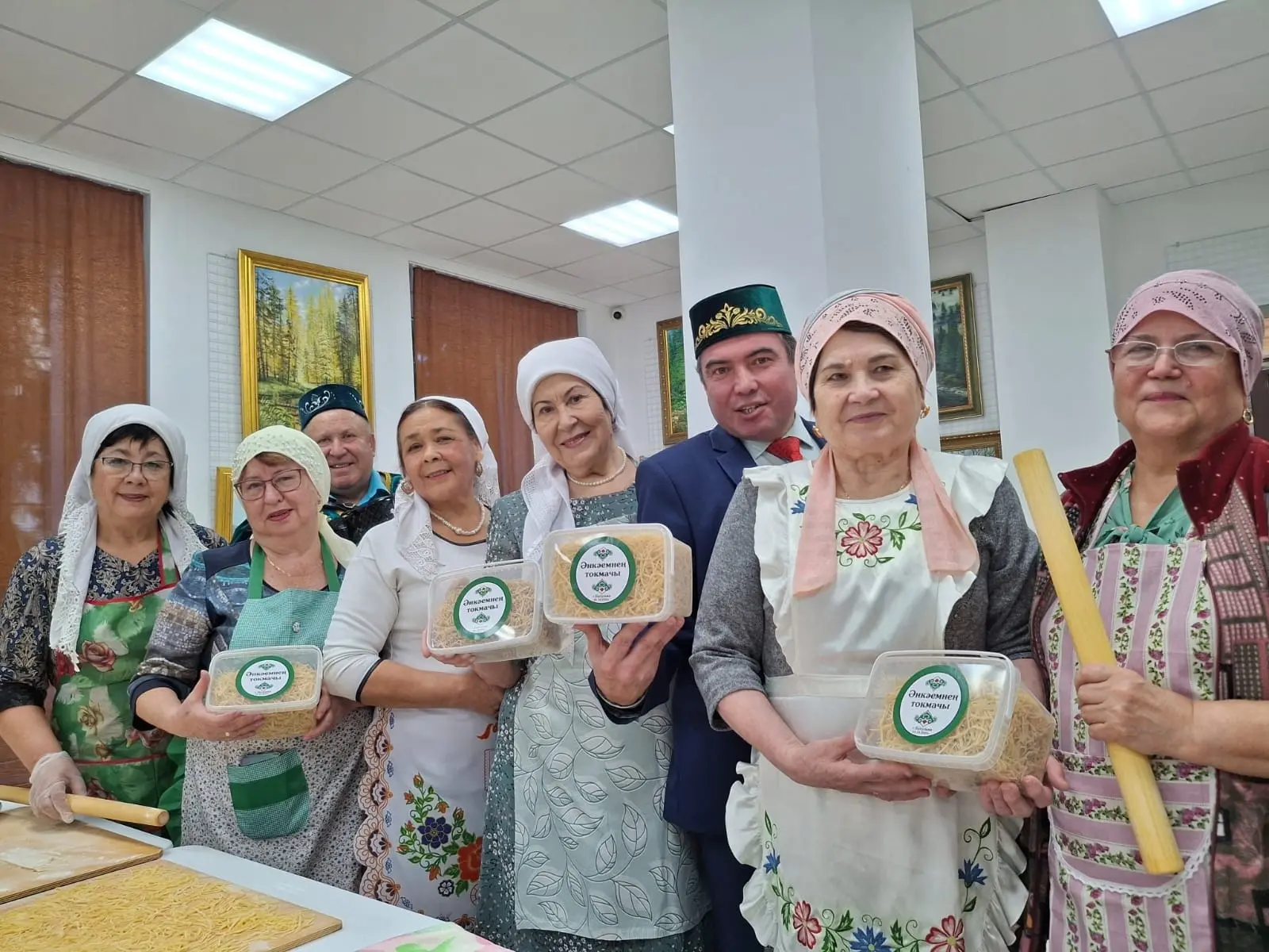 🇷🇺 Домашнее тепло — на передовую

В Центре Татарской культуры Бугульмы снова собрались участницы к