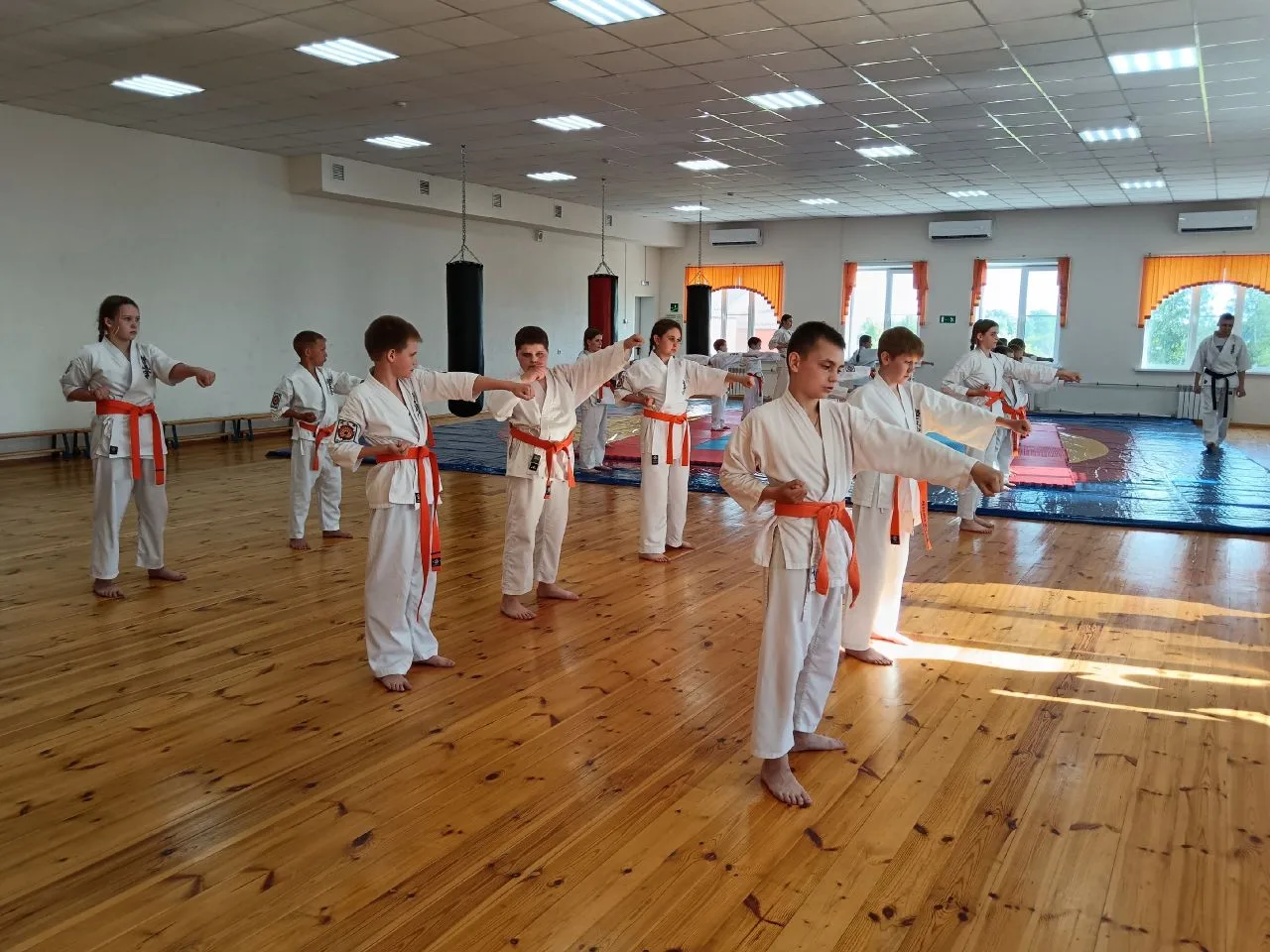 🥊 Шаг к новому поясу: экзамен по каратэ!🥋

🗣Вчера в спортивной школе "Импульс" состоялся долгожда