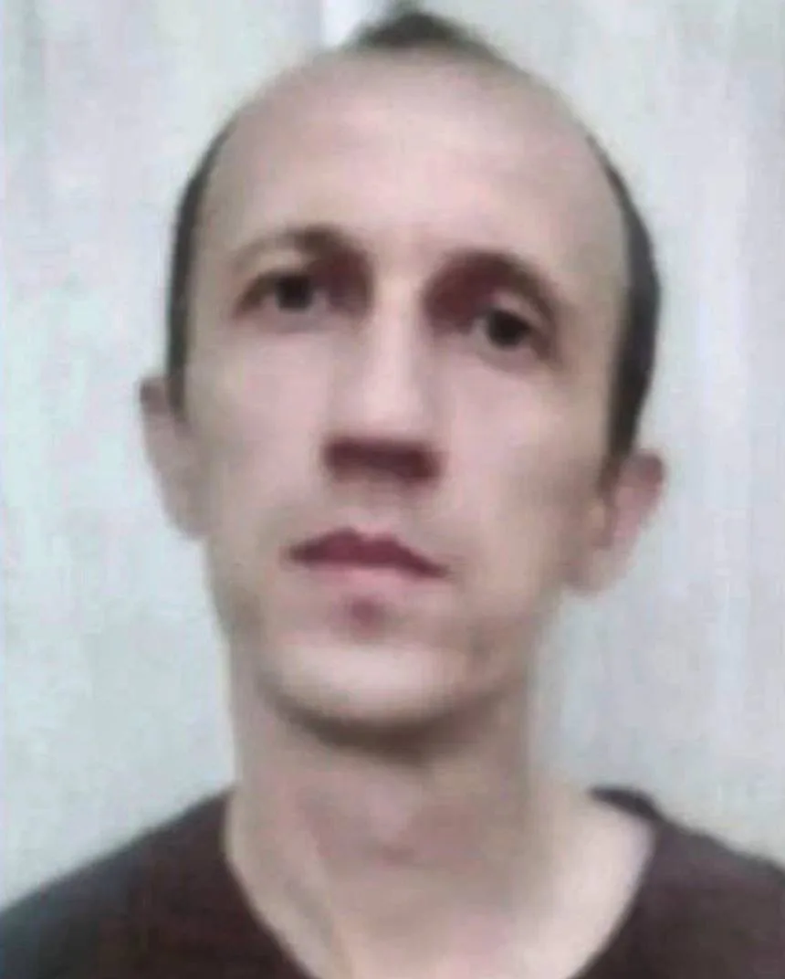 ❗️В Углегорске пропал 39-летний Святослав Михайлович Маслинский. 

Мужчина ушёл из дома соцобслужива