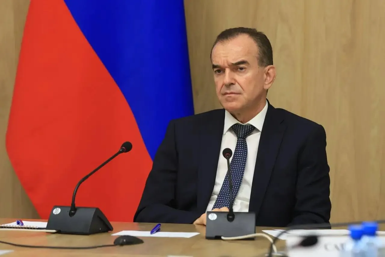 🛣 Новые развязки, путепроводы и дороги: что ждет Краснодар в ближайшие годы.  

В Краснодаре продол