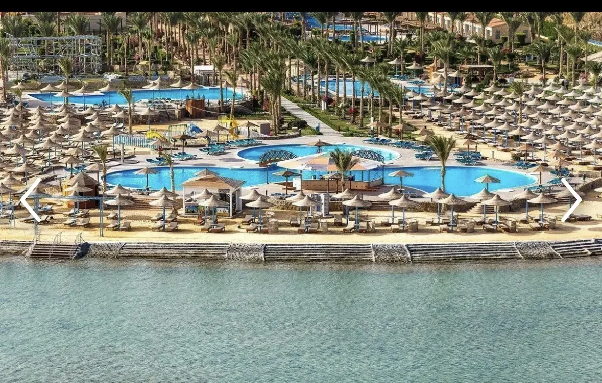 Sunrise Azalea Aqua park 4*
Египет Хургада 

111 168 р - 2 взр + реб
Вылет 19.06  из Сочи на неделю
