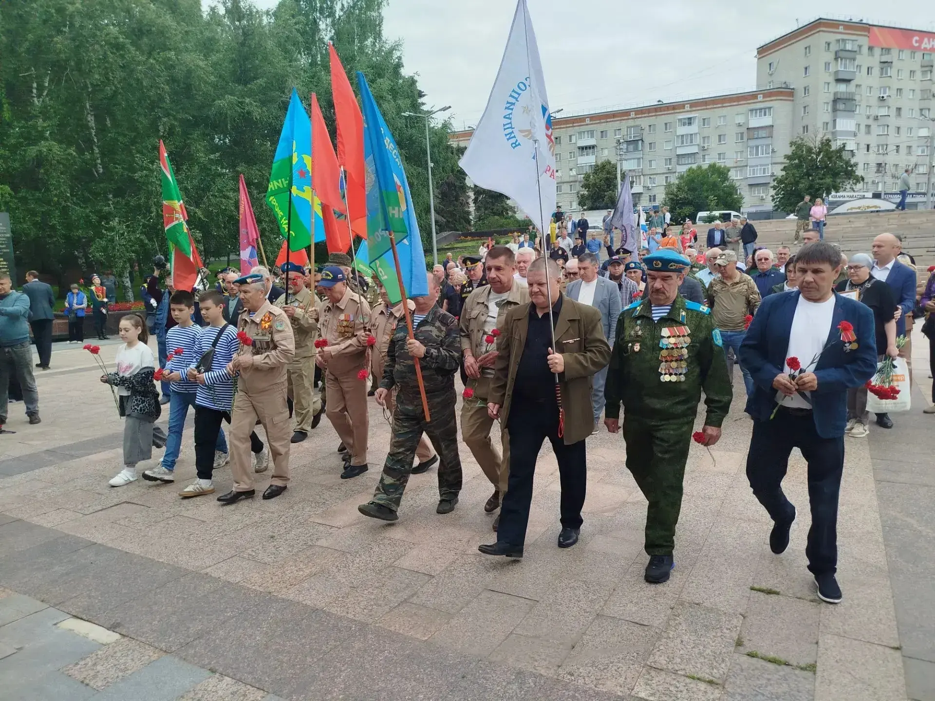 Уважаемые ветераны боевых действий!✊ 

С праздником вас! Сегодня мы чествуем тех, кто прошел через о