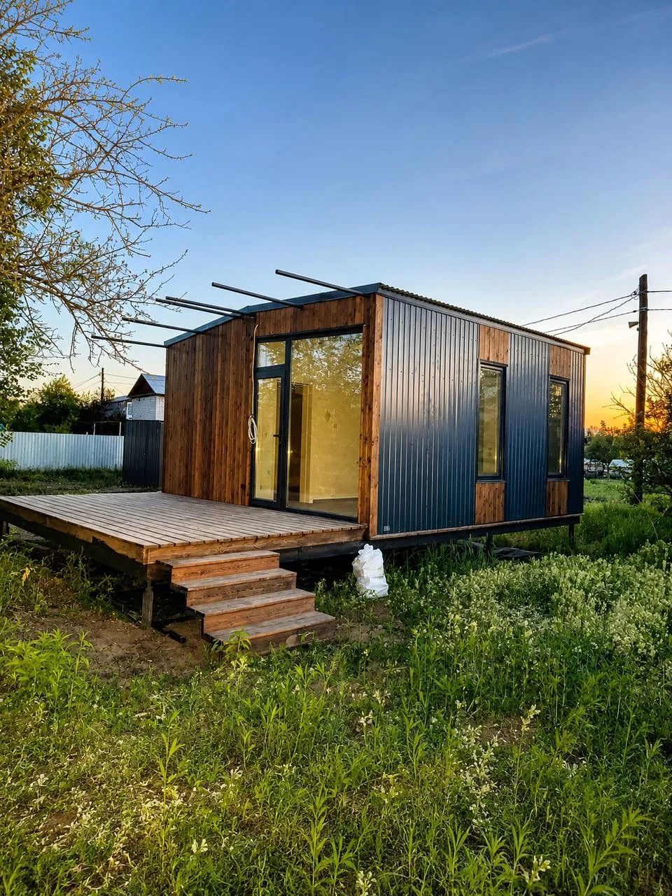 🙌 Еще вчера это был проект, а сегодня – начало новой семейной истории

🏠 Еще один дом готов к ново