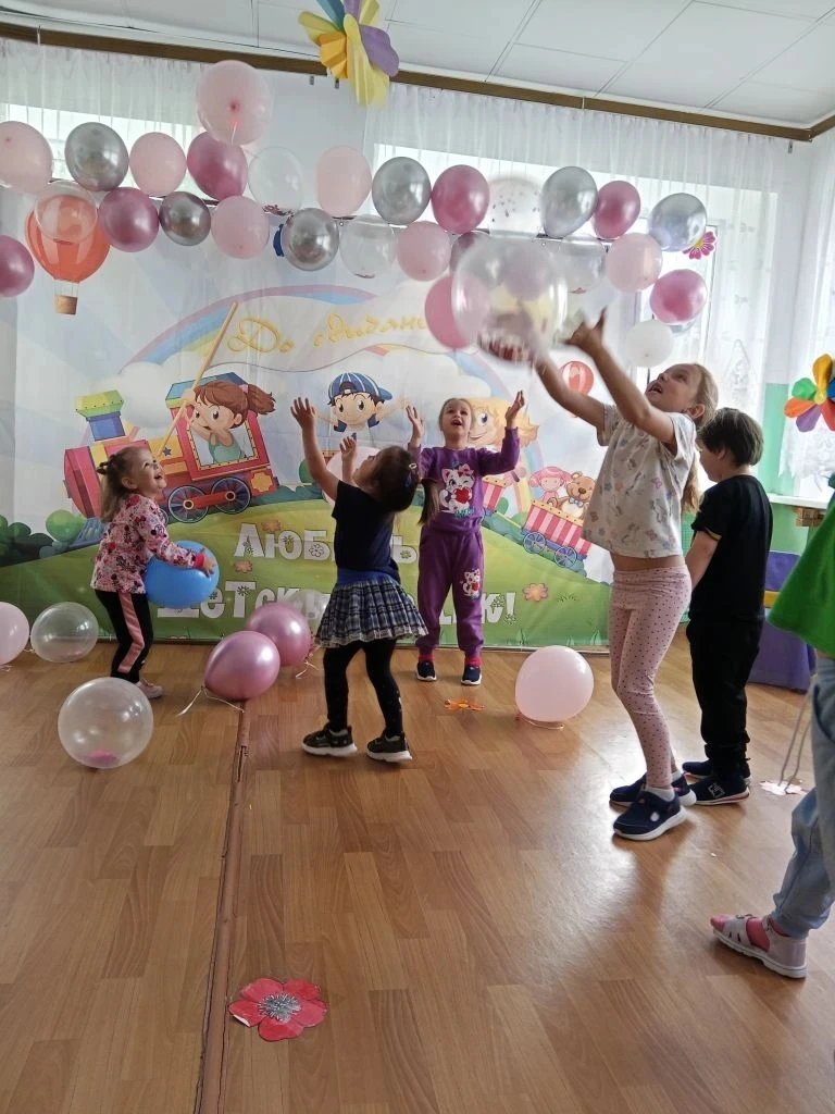 1 июня в России отмечают Международный день защиты детей-один из главных праздников детства. 
Это де