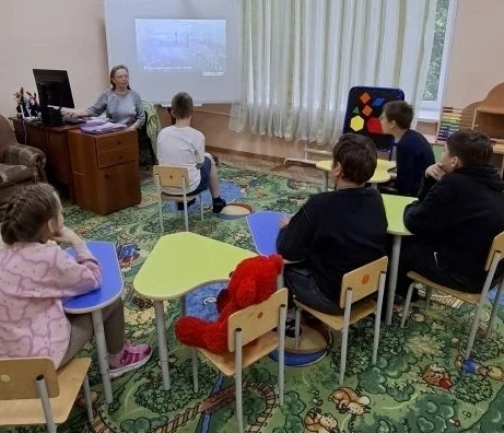 В преддверии Дня России отдел обслуживания детей Центральной городской библиотеки им. Д.Н. Мамина-Си
