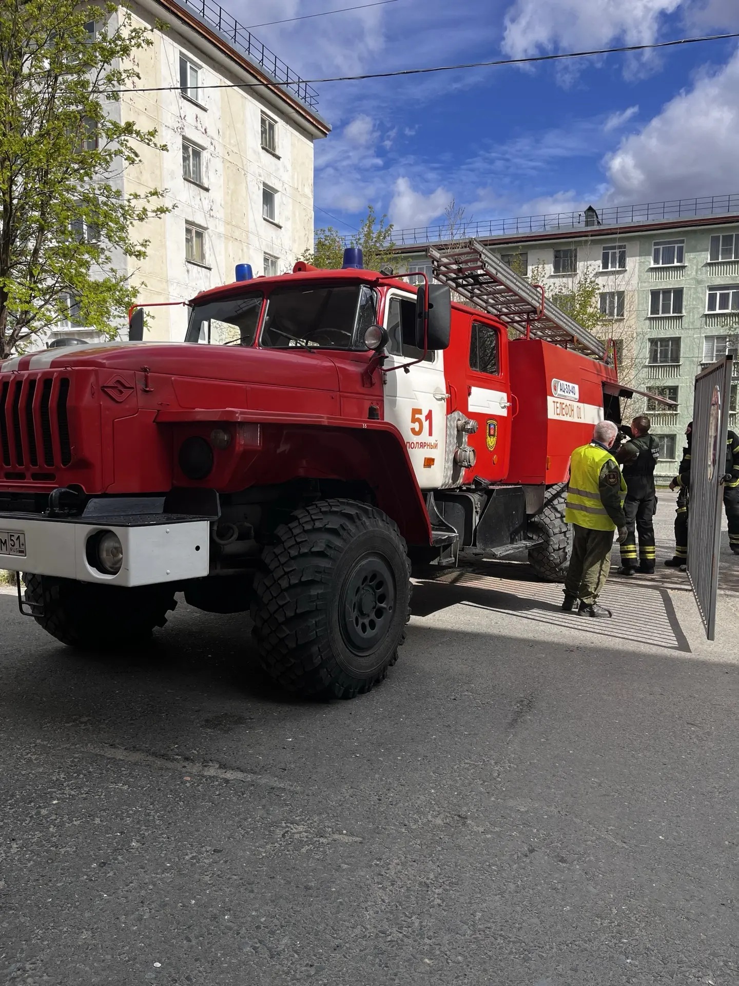 🚒 Две пожарные машины у ДДТ. Что произошло?

Сегодня в нашем Доме детского творчества прошла планов