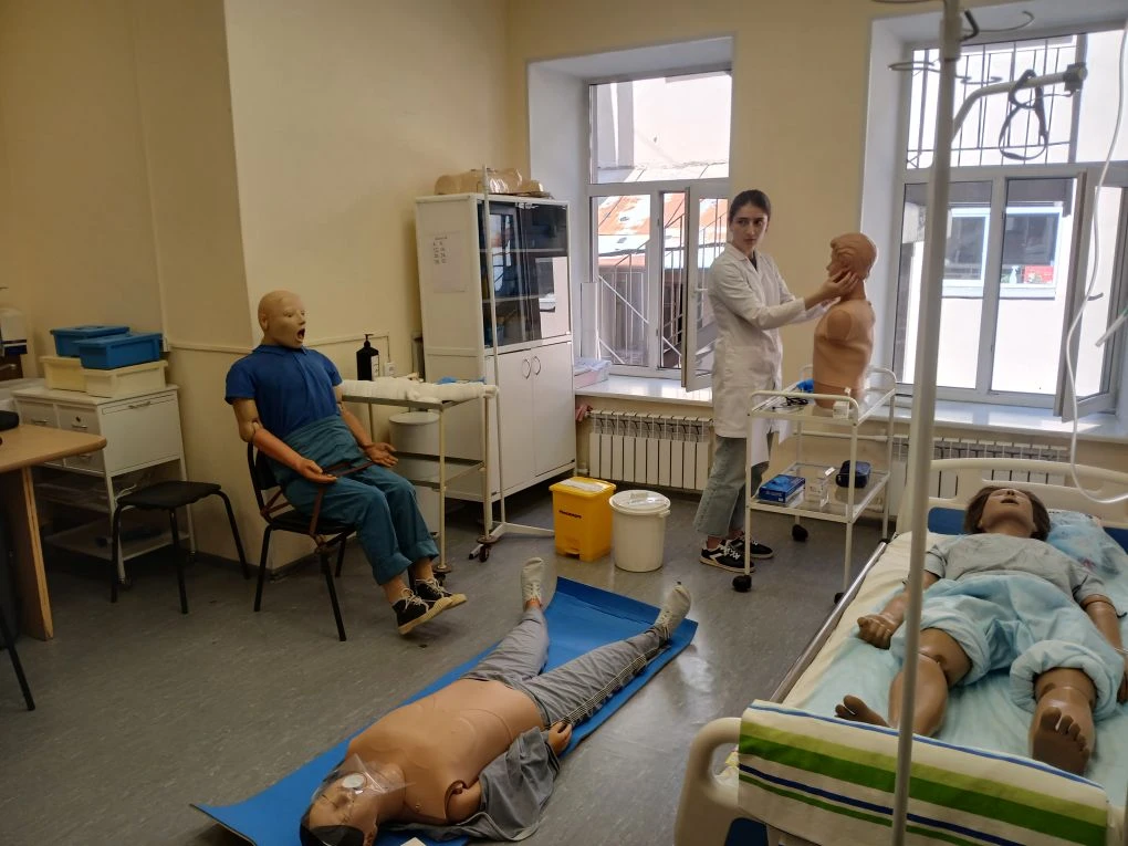 с 8 июня в Колледже проходит ГИА, студенты,обучающиеся по актуализированным стандартам ее сдают в фо