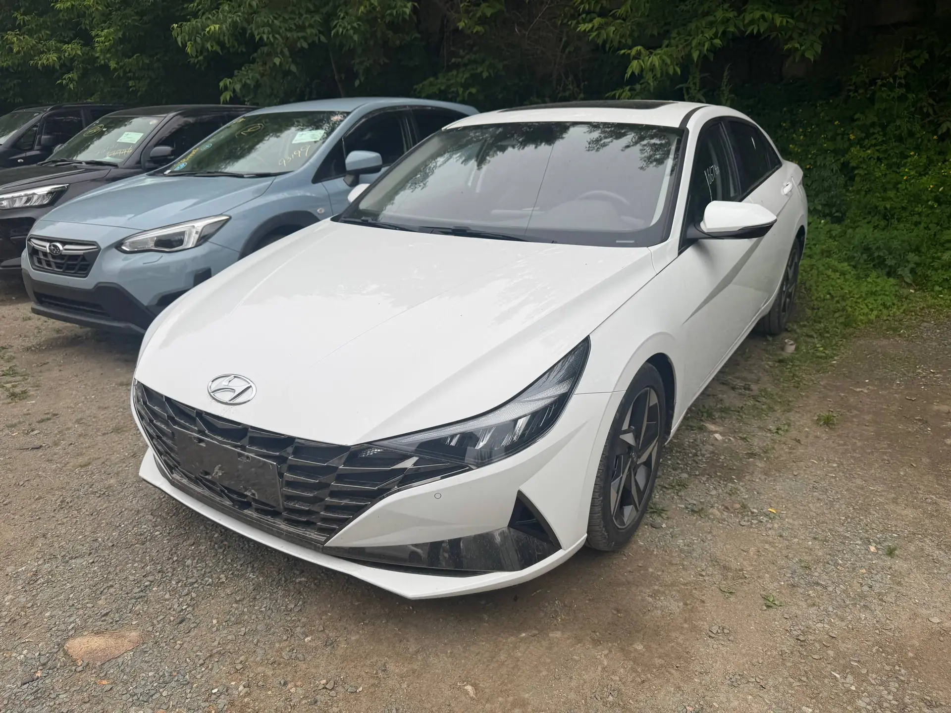 Куплен в Китае для заказчика.
На стоянке во Владивостоке.

Hyundai Elantra 2022 года
 ▫️Объем двигат