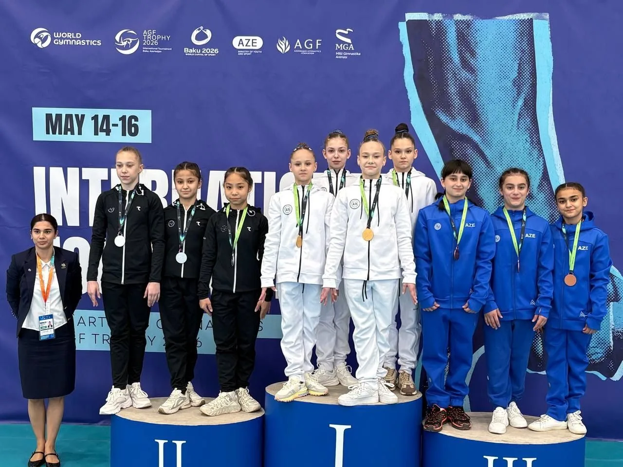 🏆 Золото в командных соревнованиях у юниорок и юниоров в Баку на международном турнире AGF Trophy 2