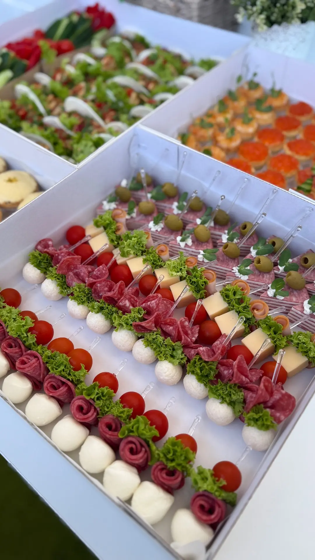 🍾 Фуршет в офис на день рождения!

Всё, что нужно для крутого праздника:

🥧 Мини киши «Жюльен» — 1
