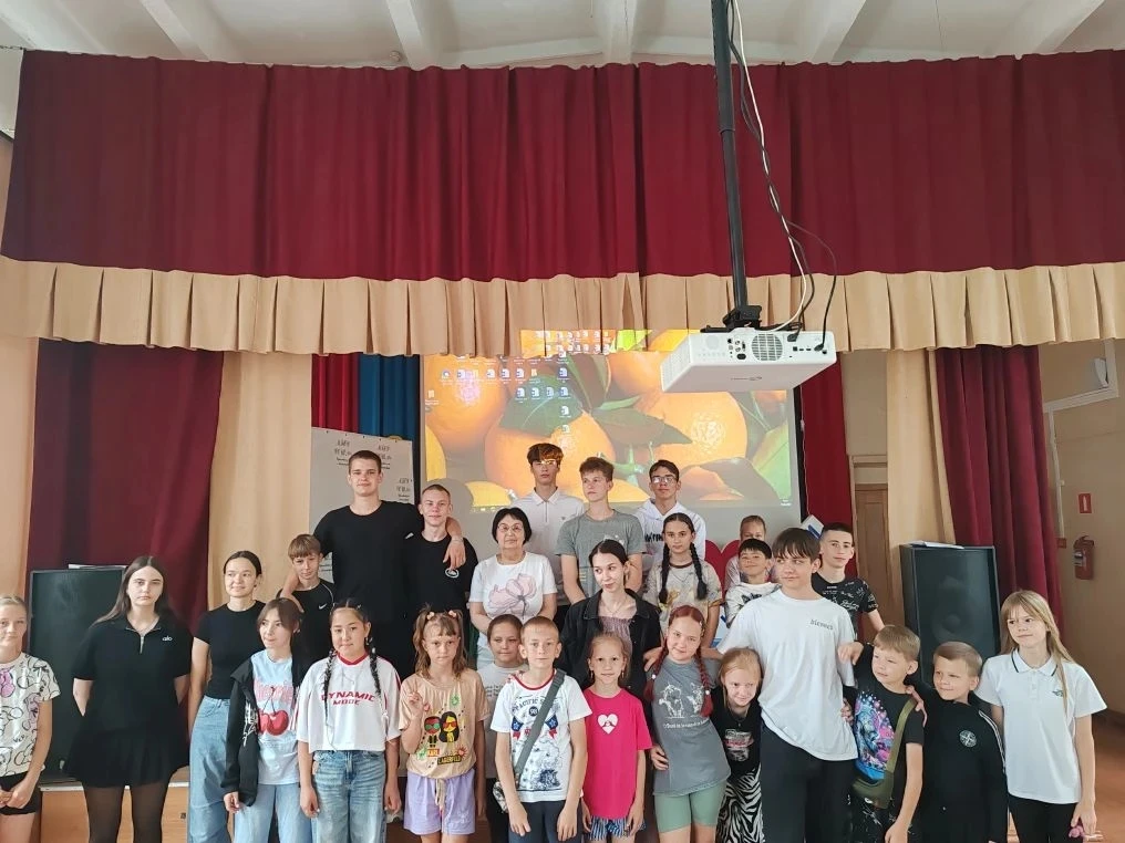 🎬 Вот и подошла к концу наша сезонная школа!

Сегодня у наших юных исследователей выдался самый отв