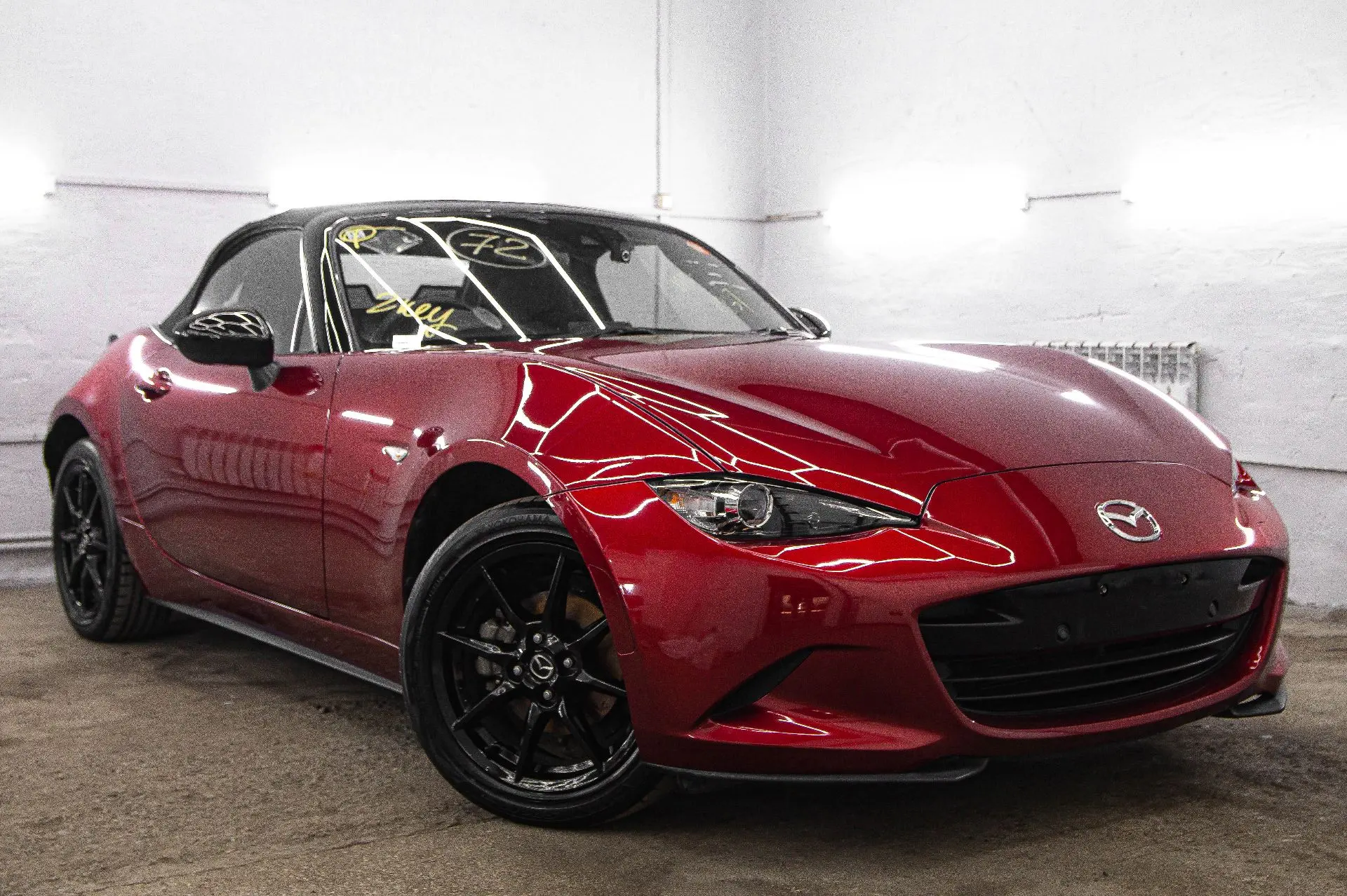 🔥Готовится к выдаче:
MAZDA ROADSTER
-2018г,
-2WD,
-АКПП
-1.5 л.,
-1550т.р. в Новокузнецке

Посмотре