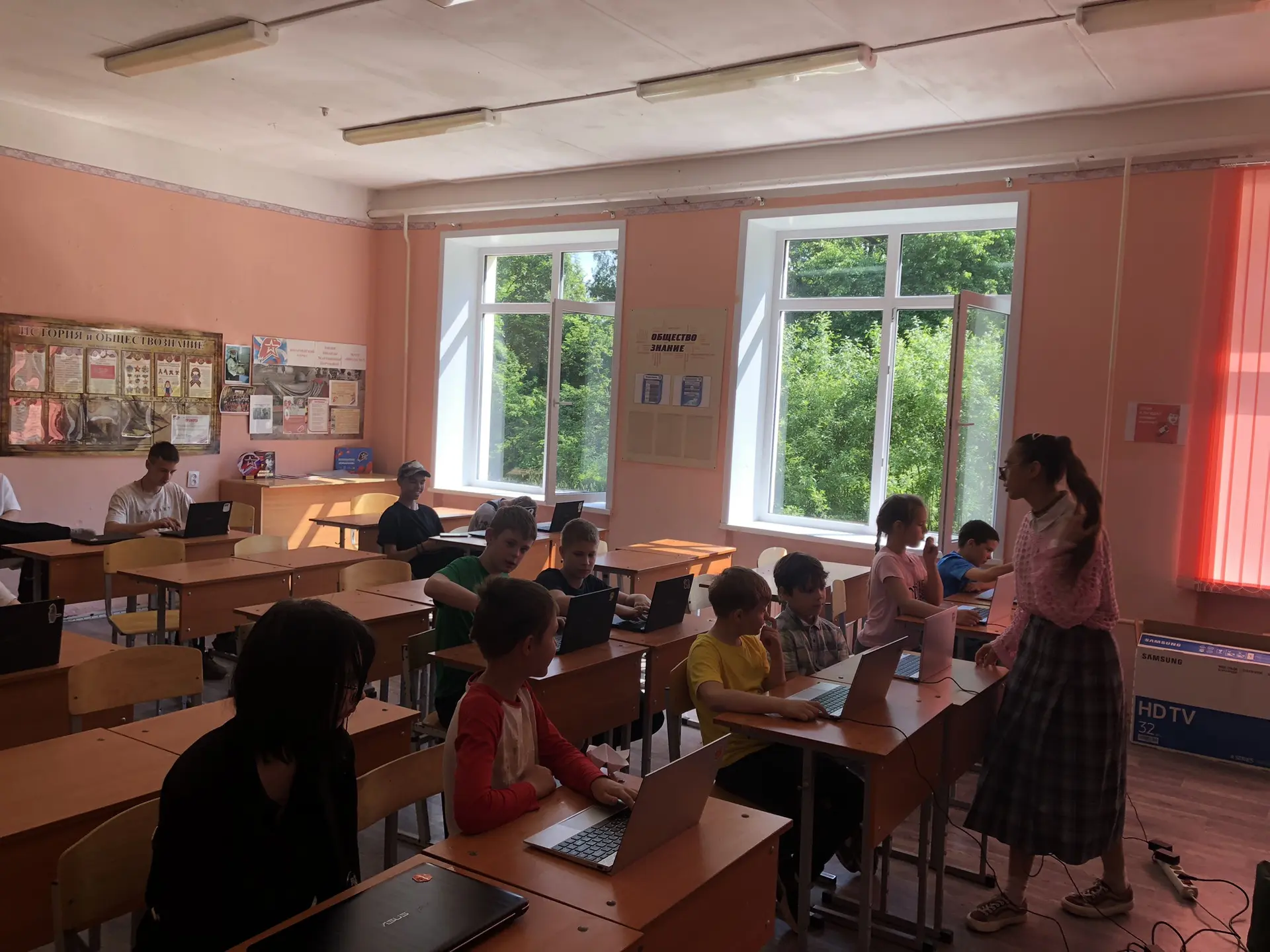 #дневникЛетнегоЛагеря

☀️Сегодня к нам в летний школьный лагерь приезжал учитель‑программист из школ