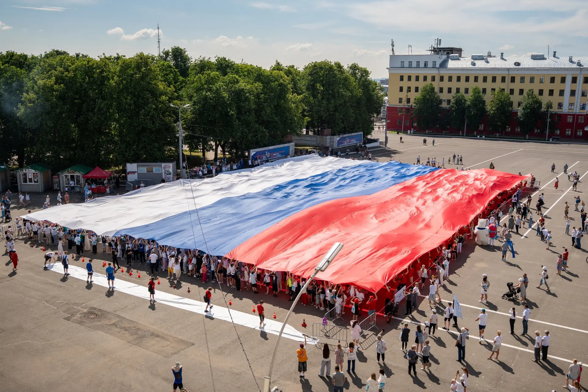 В ЕДИНСТВЕ НАША СИЛА

🎉 В Кирове прошли масштабные праздничные мероприятия, и наш лицей с гордостью