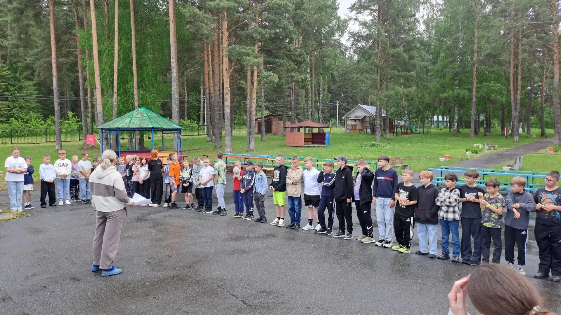 Всем прииииивееет 👋
Мы открываем новую, вторую смену!!🥳🥳
После обеда прослушали инструктаж по тех