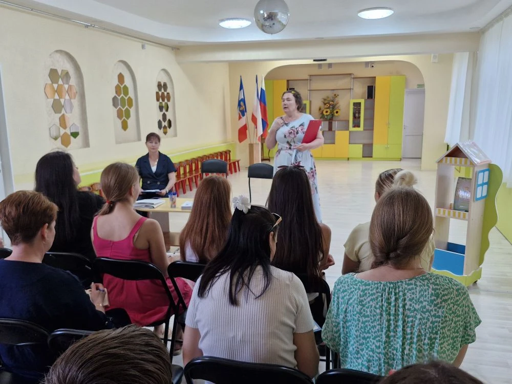 Добро пожаловать в нашу дружную семью! 🌸

Первое знакомство состоялось! В нашем детском саду прошло