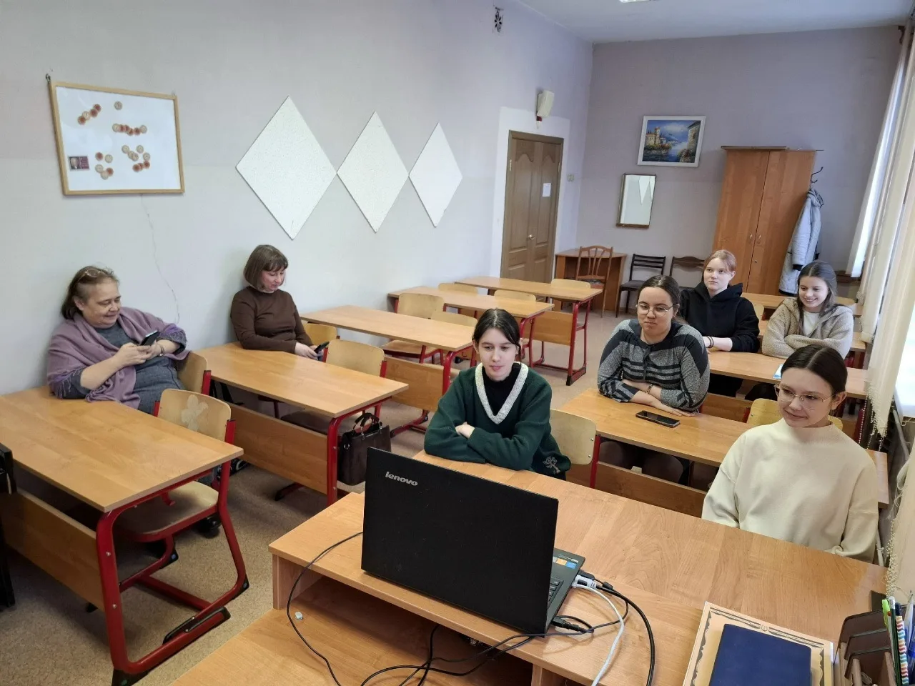 Будущее за музыковедением! ✨ 
 
На этой неделе у студентов и преподавателей теоретического отделения