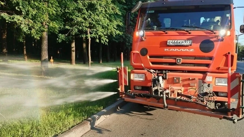 Румянцево | Тропарёво | Саларьево | Москва🏡

💦 Из-за жаркой погоды городские службы Москвы перевед