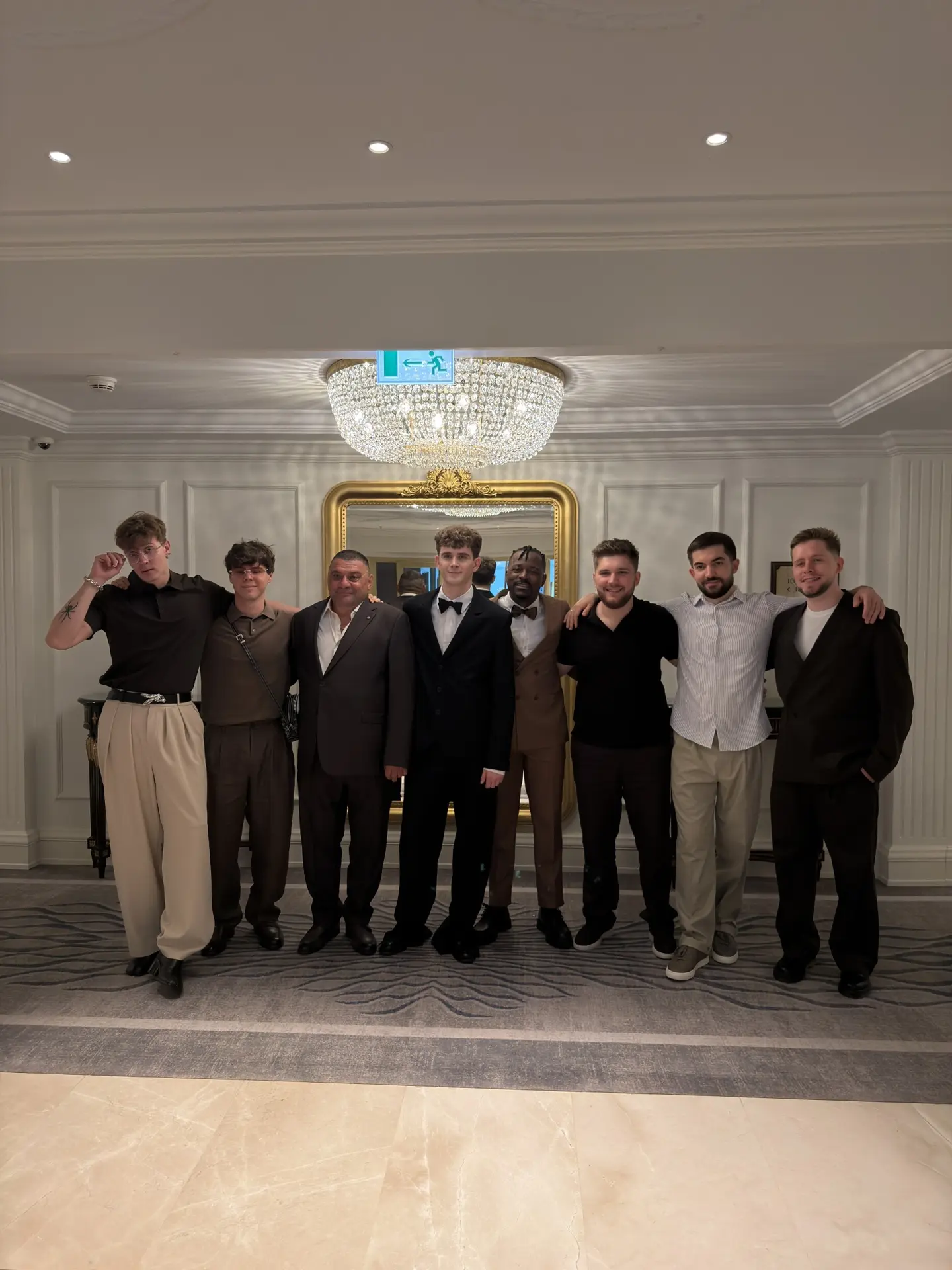 сегодня жениха собирали