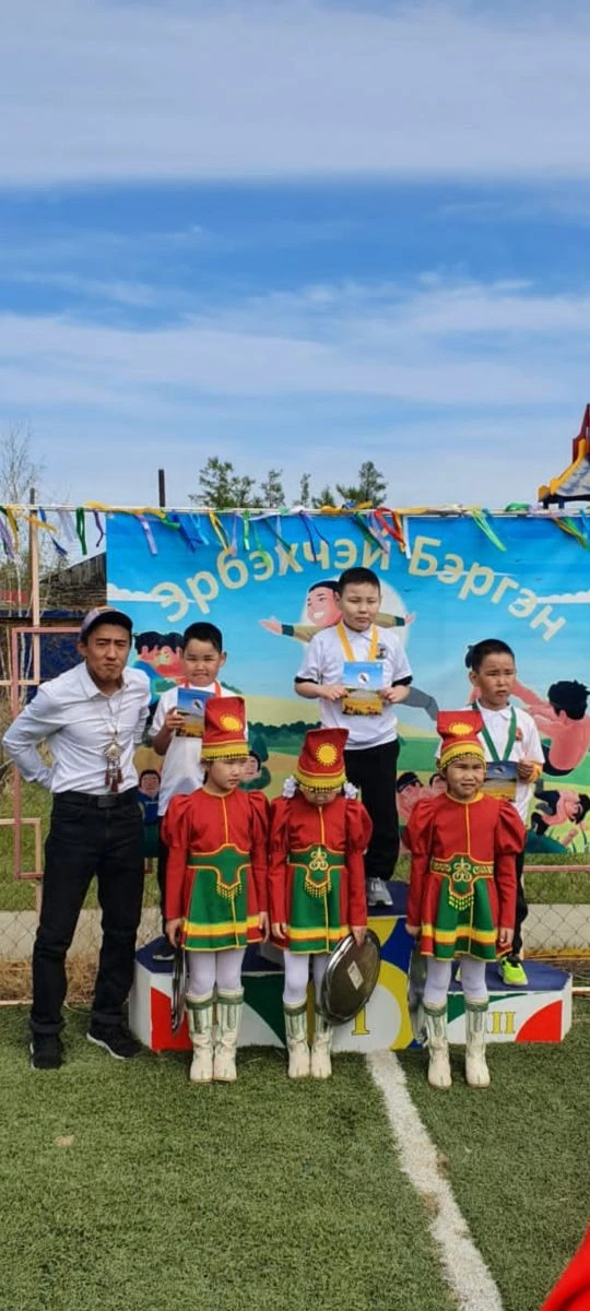 Бүгүн, ыам ыйын 28 күнүгэр Одуну нэһилиэгин " Туллукчаана" оҕону сайыннарар киин улуустааҕы оскуола 