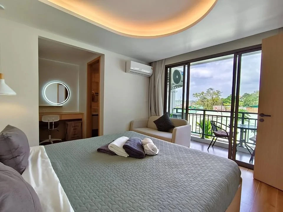 Недорогая 1-комнатная квартира в Fantasea Condo, Камала
🏠 Аренда недвижимости / Апартаменты

💰 Цен