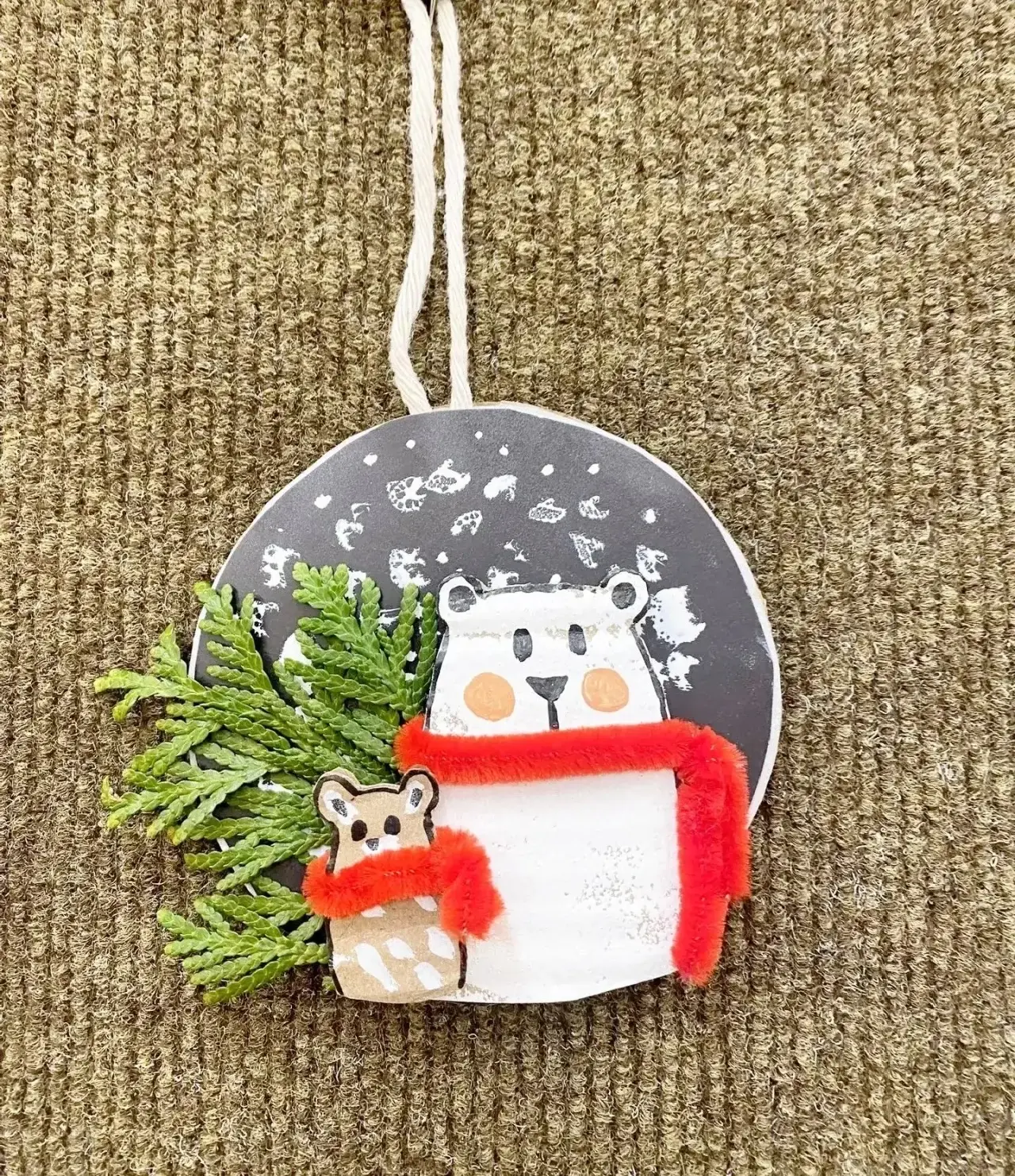 ✨ Магия рождается в руках! Новогодние шедевры из детского сада № 87! 🎨✂️В нашем саду царит не тольк
