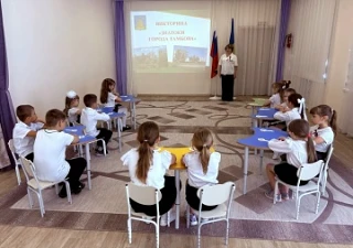 🇷🇺 🌆В детском саду «Аленький цветочек» прошла интеллектуальная викторина «Знатоки города Тамбова»